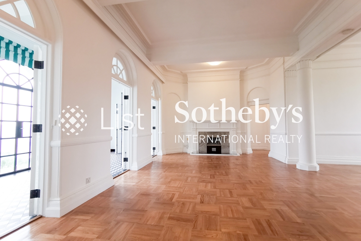 No. 33 Magazine Gap Road 馬己仙峽道33號 | Living Room