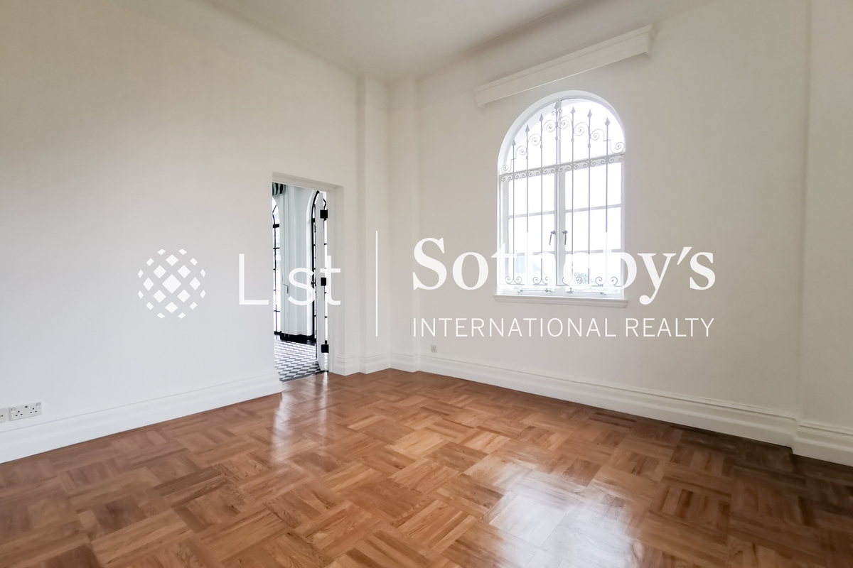 No. 33 Magazine Gap Road 馬己仙峽道33號 | Second Ensuite Bedroom