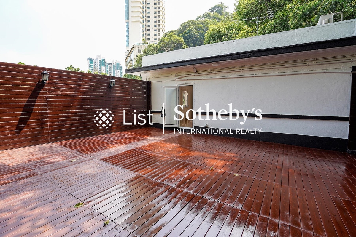 Gladdon 梅道3號 | Private Terrace off Master Bedroom