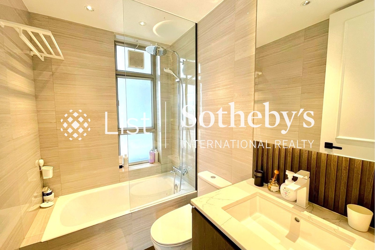 Island Crest 缙城峰 | Master Bathroom