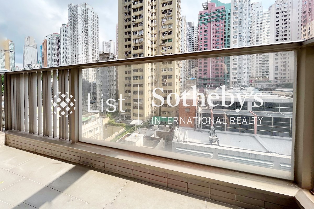 Island Crest 縉城峰 | Balcony off Living and Dining Room