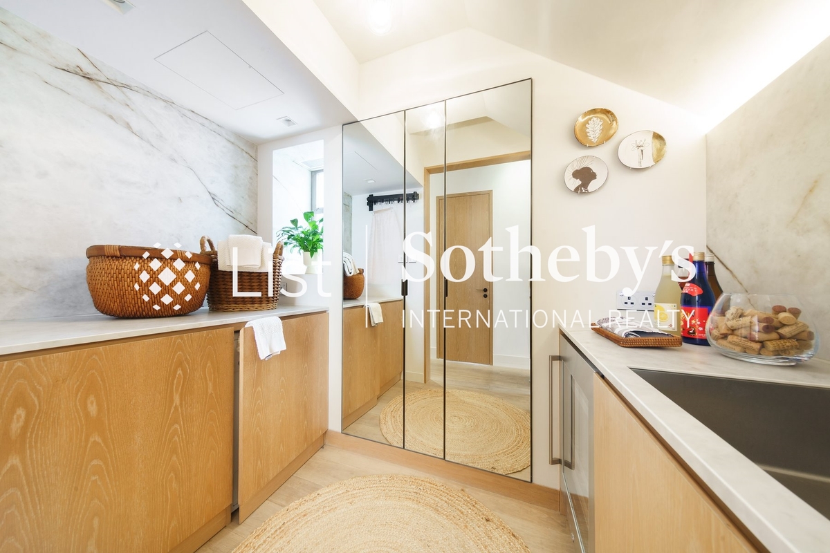 Island Crest 縉城峰 | Butler Pantry