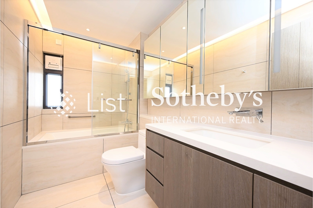 Craigmount 紀園 | Second En-suite Bathroom