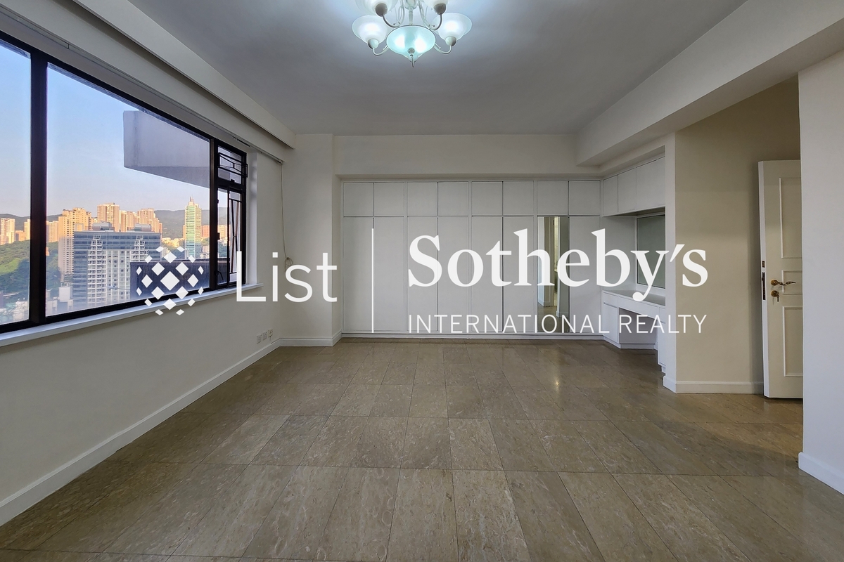 Evergreen Villa 松柏新邨 | Master Bedroom