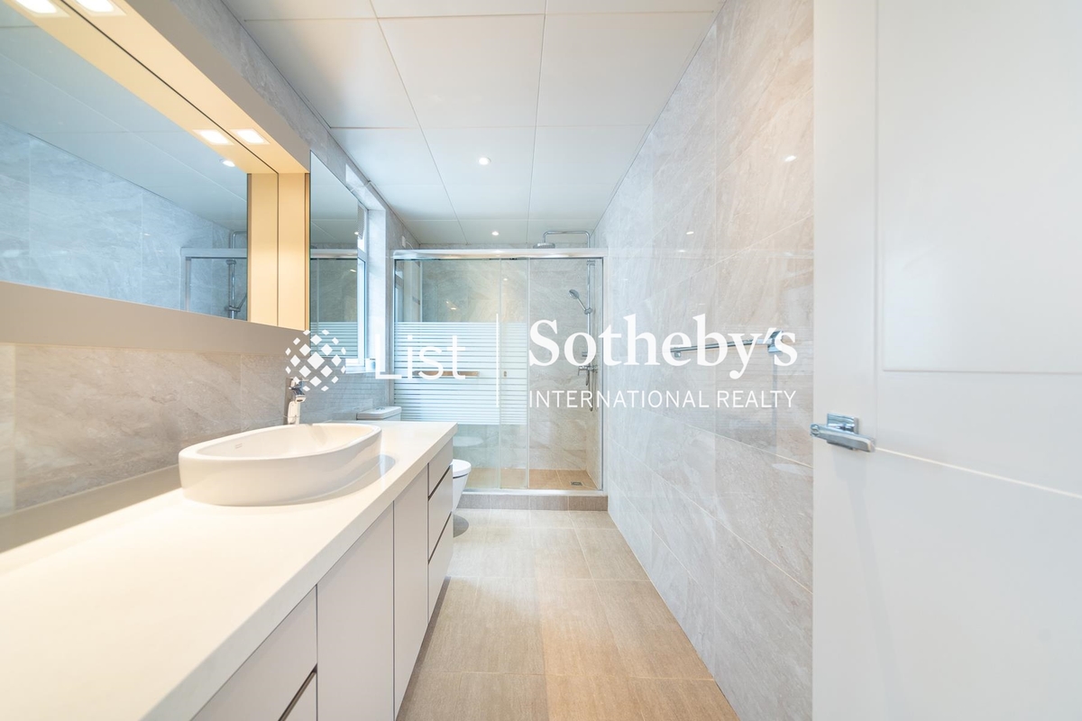 Stubbs Villa 詩濤花園 | Master Bathroom