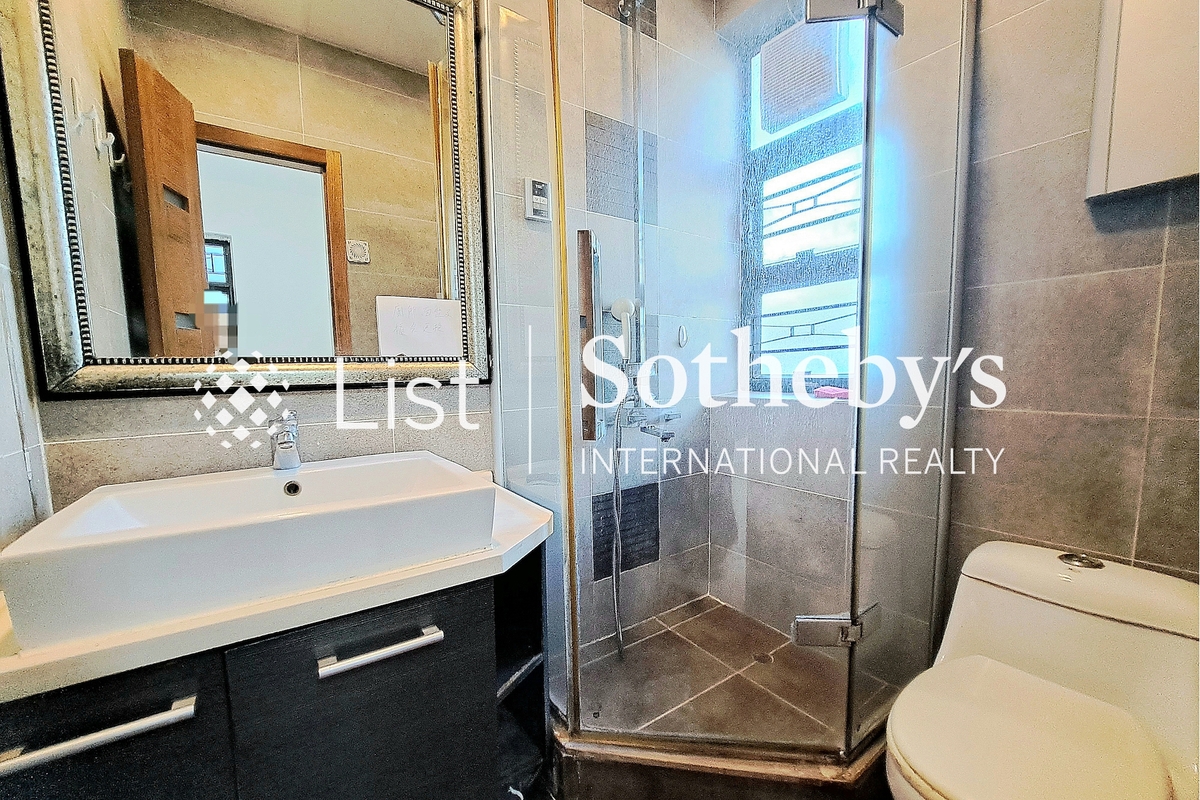 Miramar Villa 美麗村 | Master Bathroom