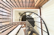 The Portofino 栢濤灣 | Internal Staircase to rooftop