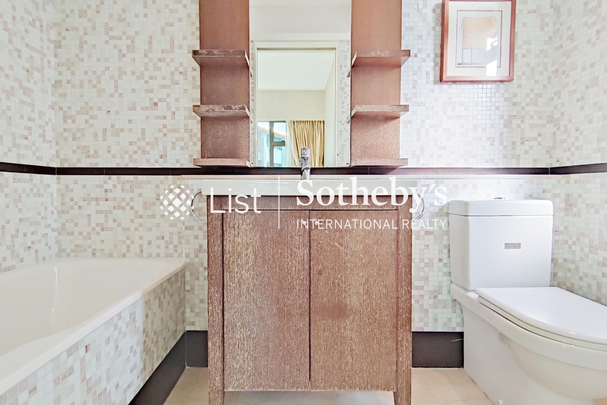 Beverly Court 嘉美閣 | Master Bathroom