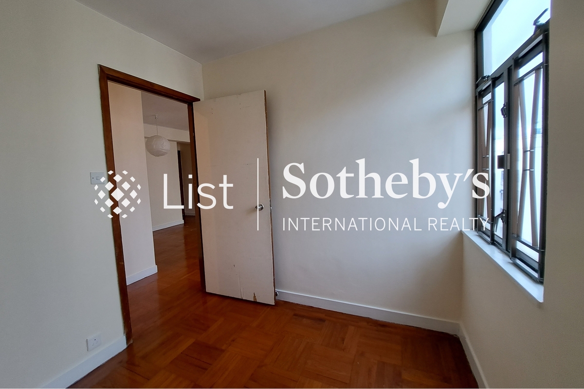 Beverly Court 嘉美閣 | Third Bedroom