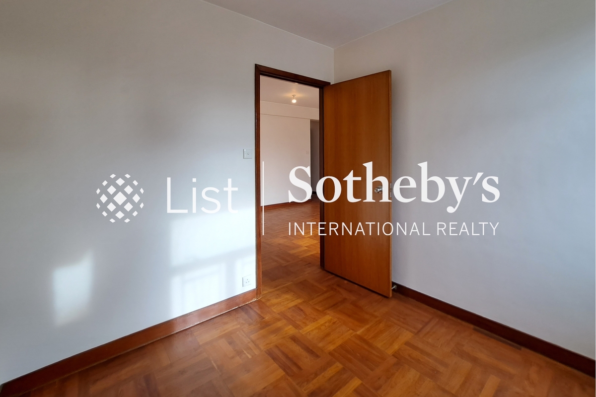 Beverly Court 嘉美閣 | Third Bedroom