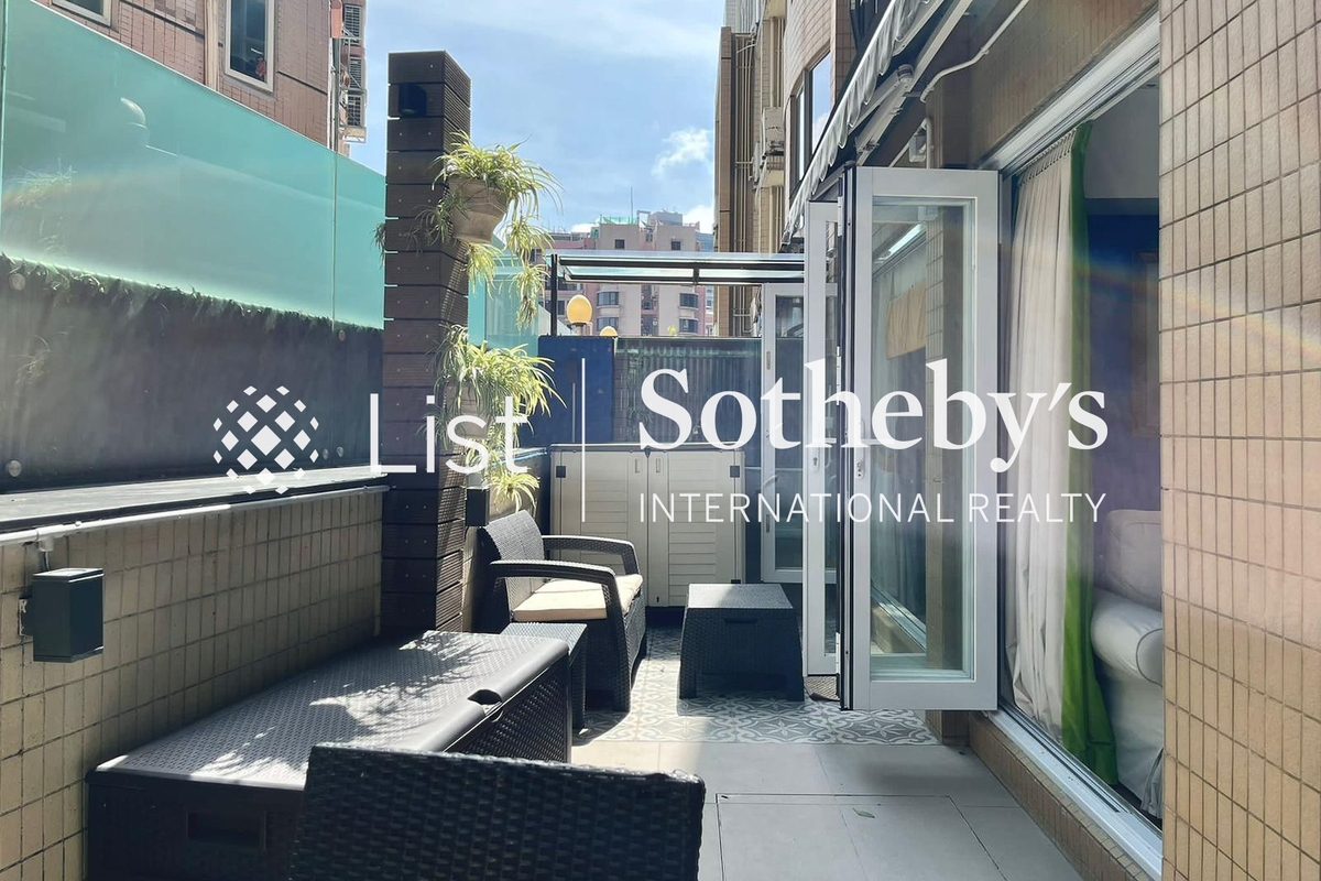 The Notting Hill 摘星閣 | Private Terrace off Living and Dining Room
