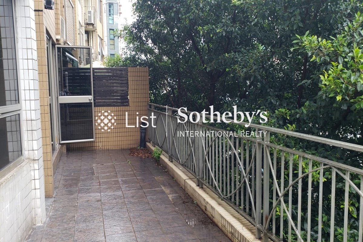 The Notting Hill 摘星閣 | Private Garden off Living and Dining Room