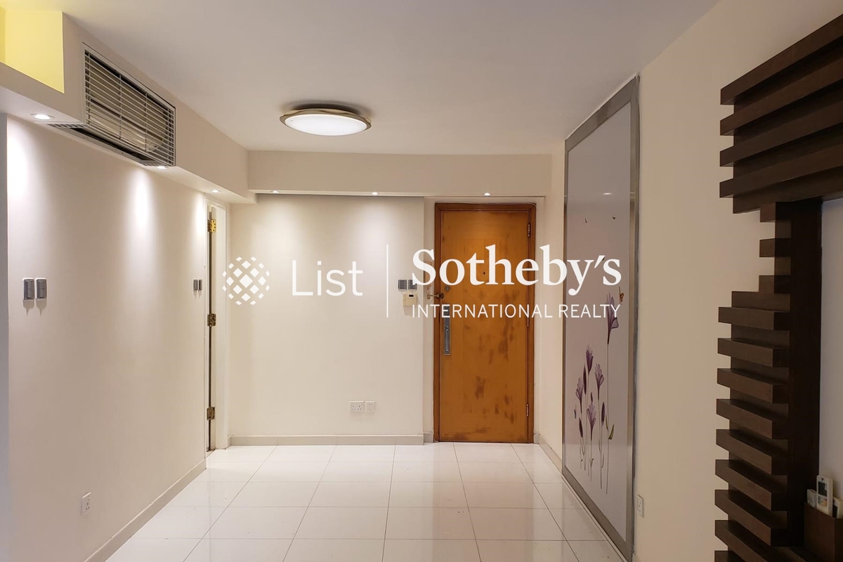 The Notting Hill 摘星閣 | Living and Dining Room