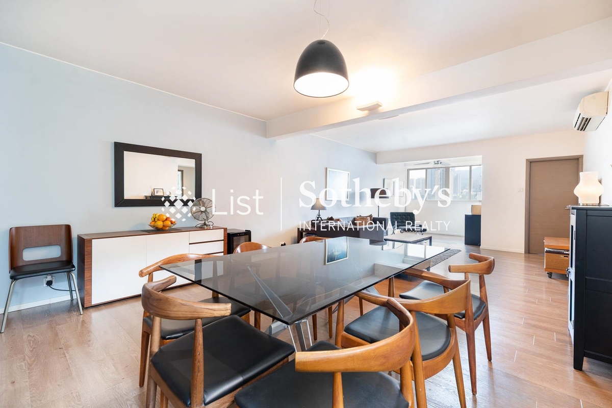 Tung Shan Villa 東山別墅 | Living and Dining Room