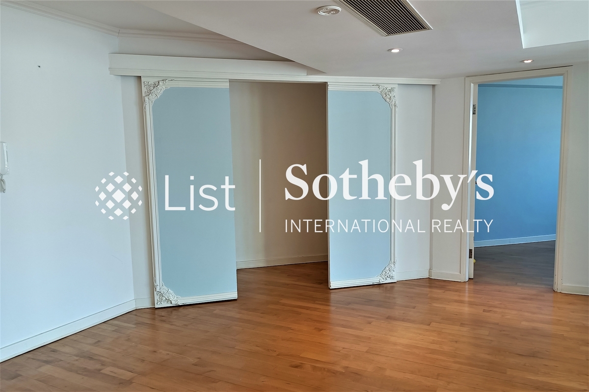 Crescent Heights 月陶居 | Store Room