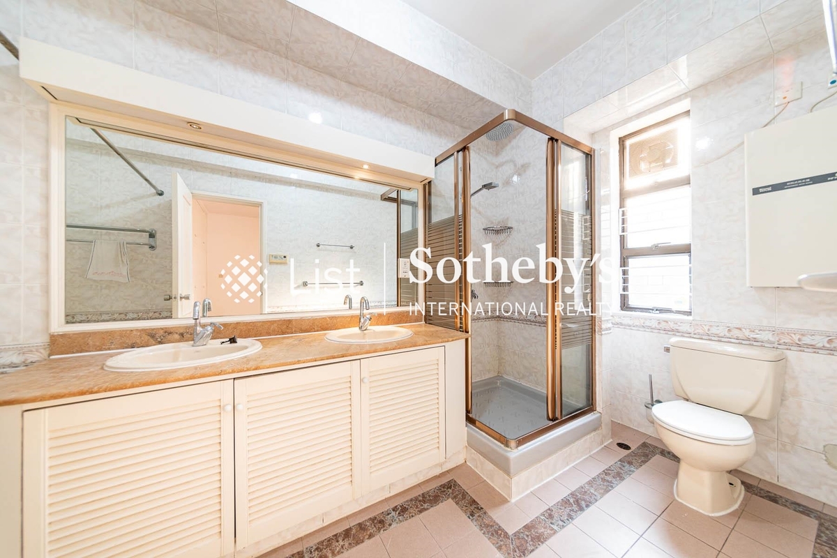 Kui Yuen 莒園 | Master Bathroom