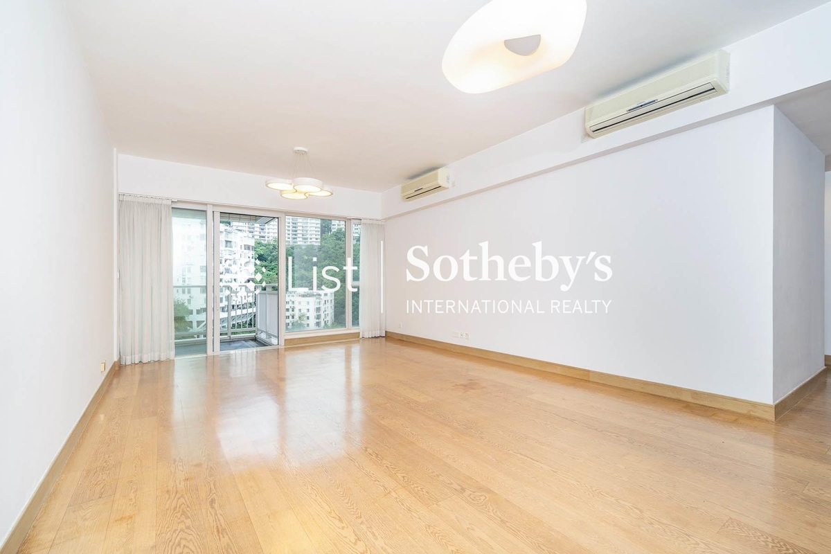 The Altitude 紀雲峰 | Living and Dining Room