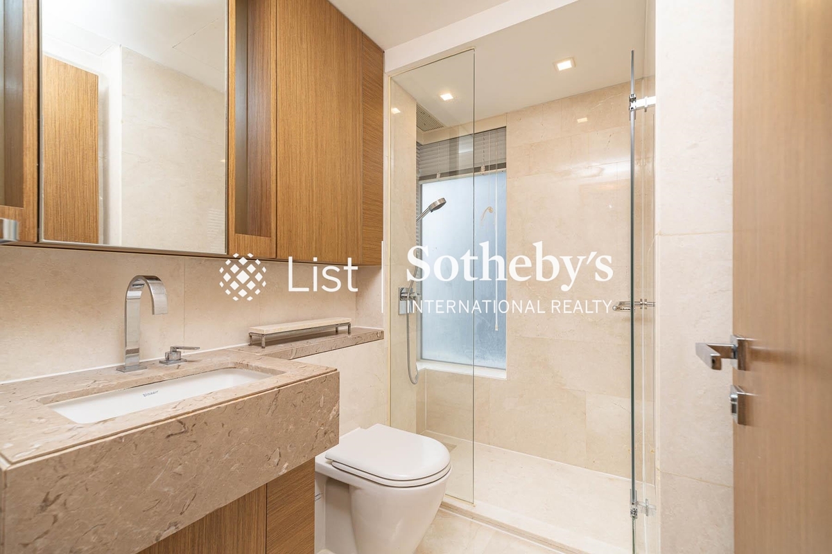 The Altitude 紀雲峰 | Guest Bathroom