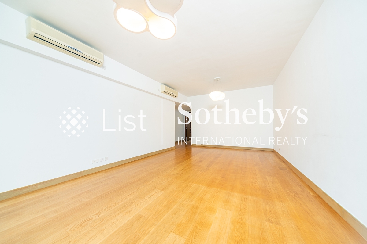 The Altitude 紀雲峰 | Living and Dining Room