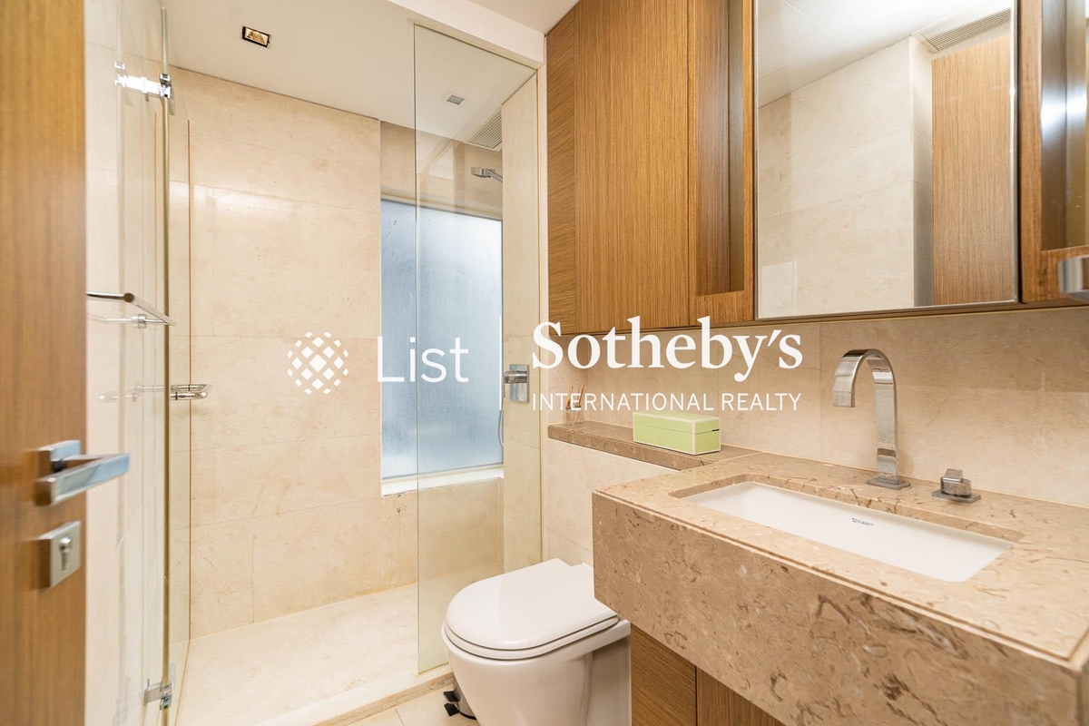 The Altitude 紀雲峰 | Guest Bathroom