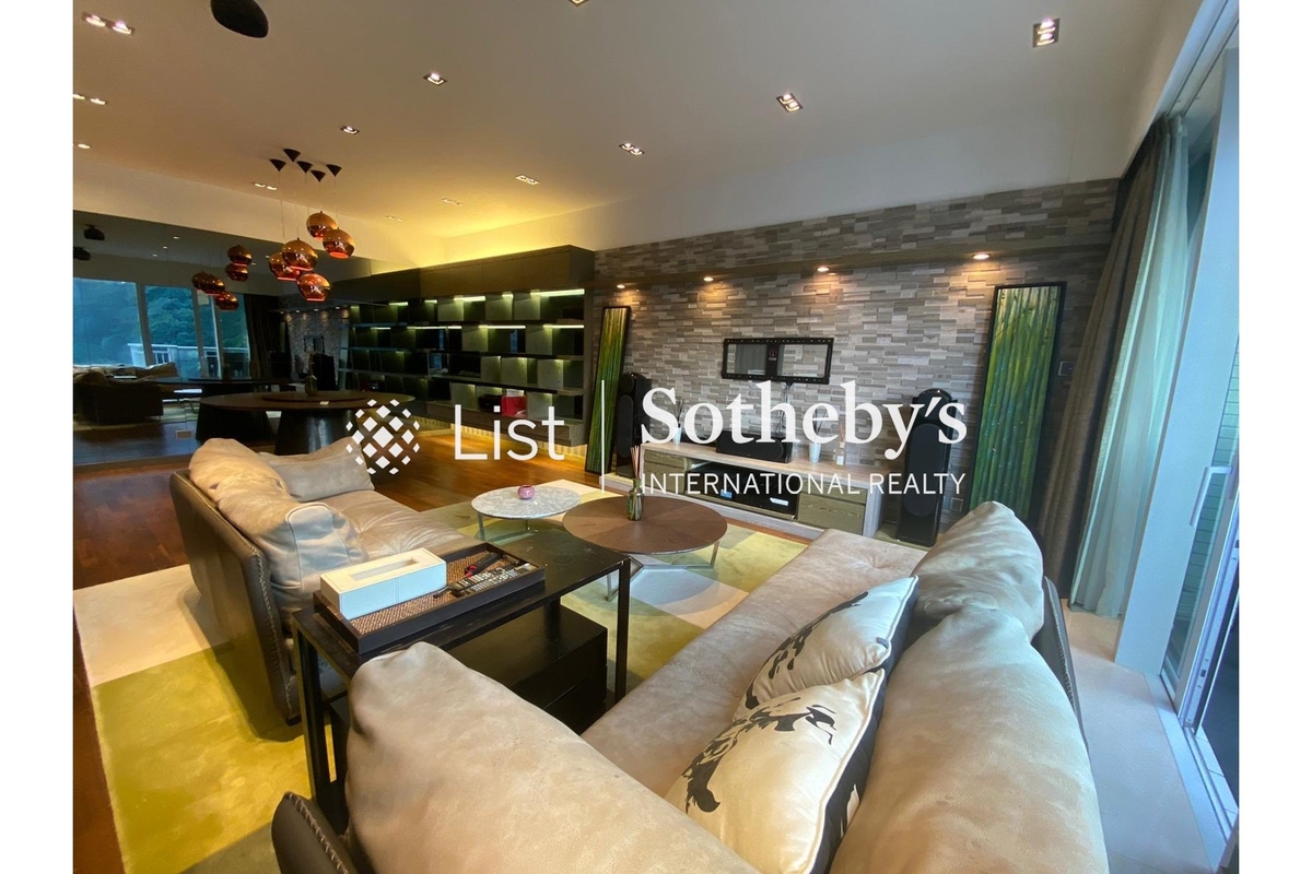 The Altitude 紀雲峰 | Living and Dining Room