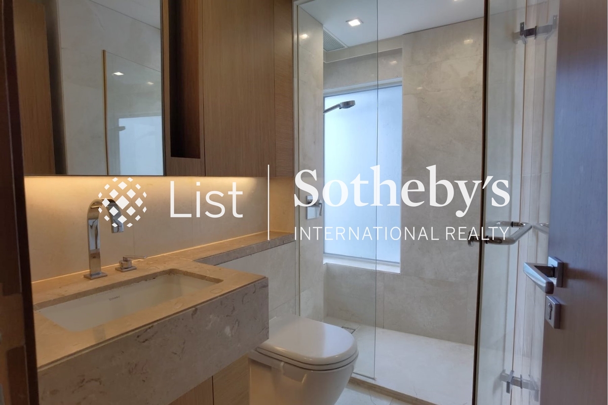 The Altitude 紀雲峰 | Guest Bathroom