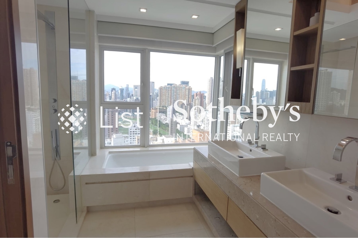 The Altitude 纪云峰 | Master Bathroom