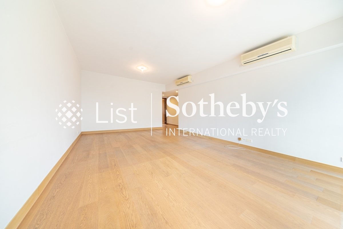 The Altitude 紀雲峰 | Living and Dining Room