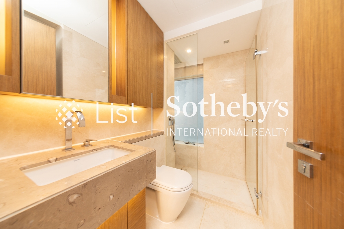 The Altitude 紀雲峰 | Guest Bathroom