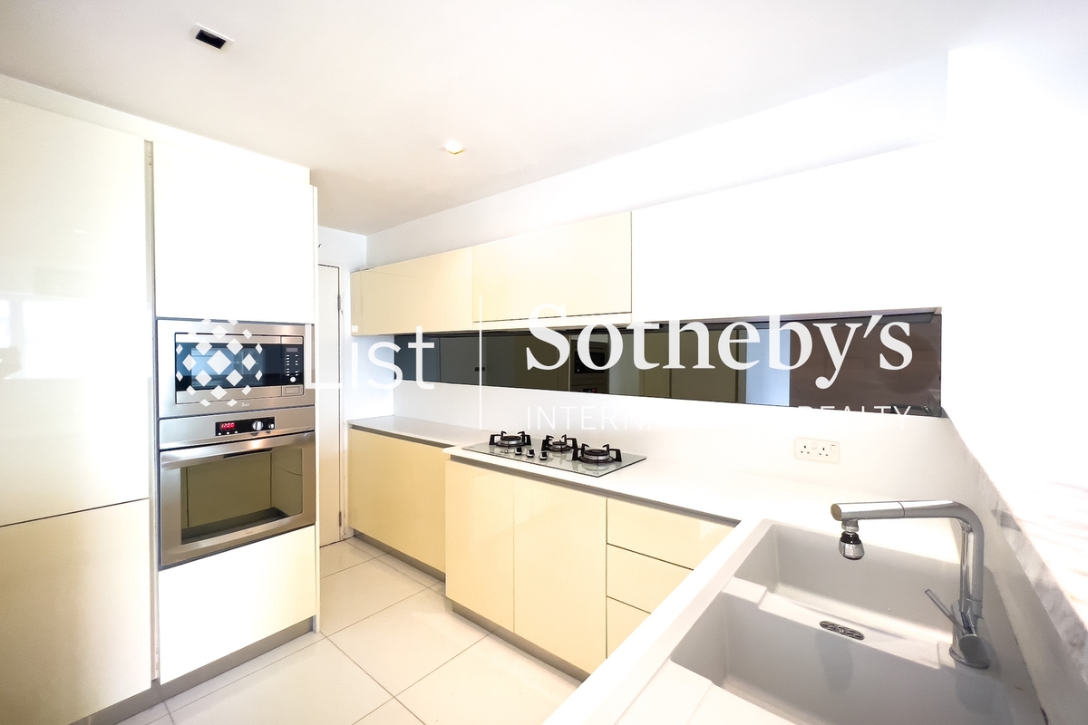 Golden Fair Mansion 金辉大厦 | Open Kitchen