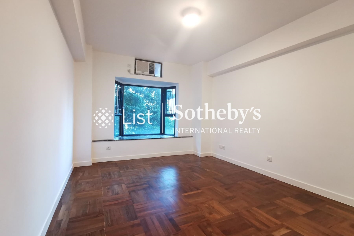 Kennedy Court 显辉豪庭 | Third Bedroom