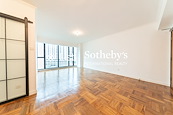 Kennedy Court 顯輝豪庭 | Living and Dining Room