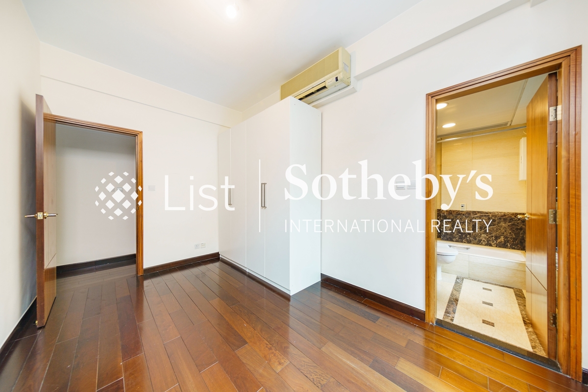 8 Shiu Fai Terrace 肇輝臺8號 | Second En-suite Bedroom