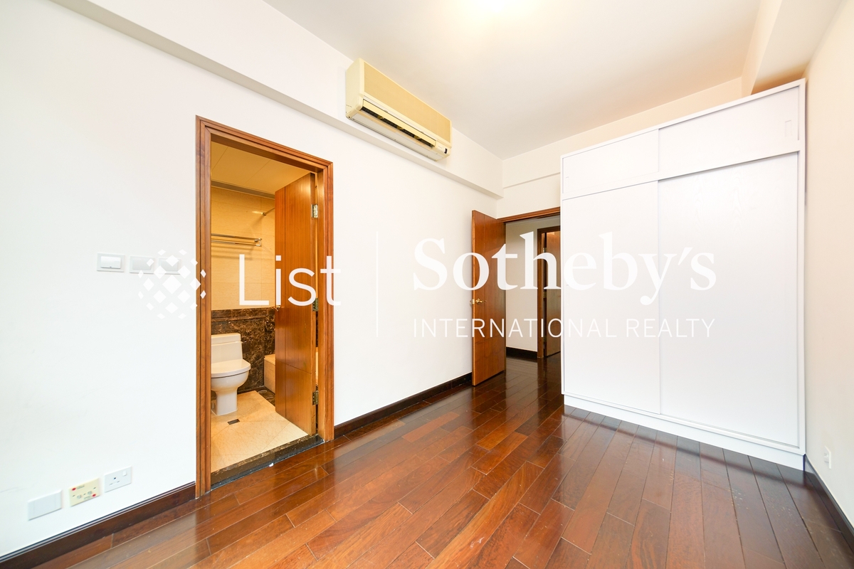 8 Shiu Fai Terrace 肇輝臺8號 | Third En-suite Bedroom