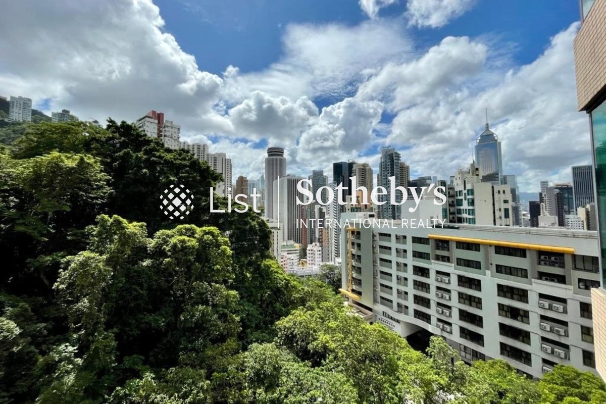 8 Shiu Fai Terrace 肇輝臺8號 | View from Living and Dining Room