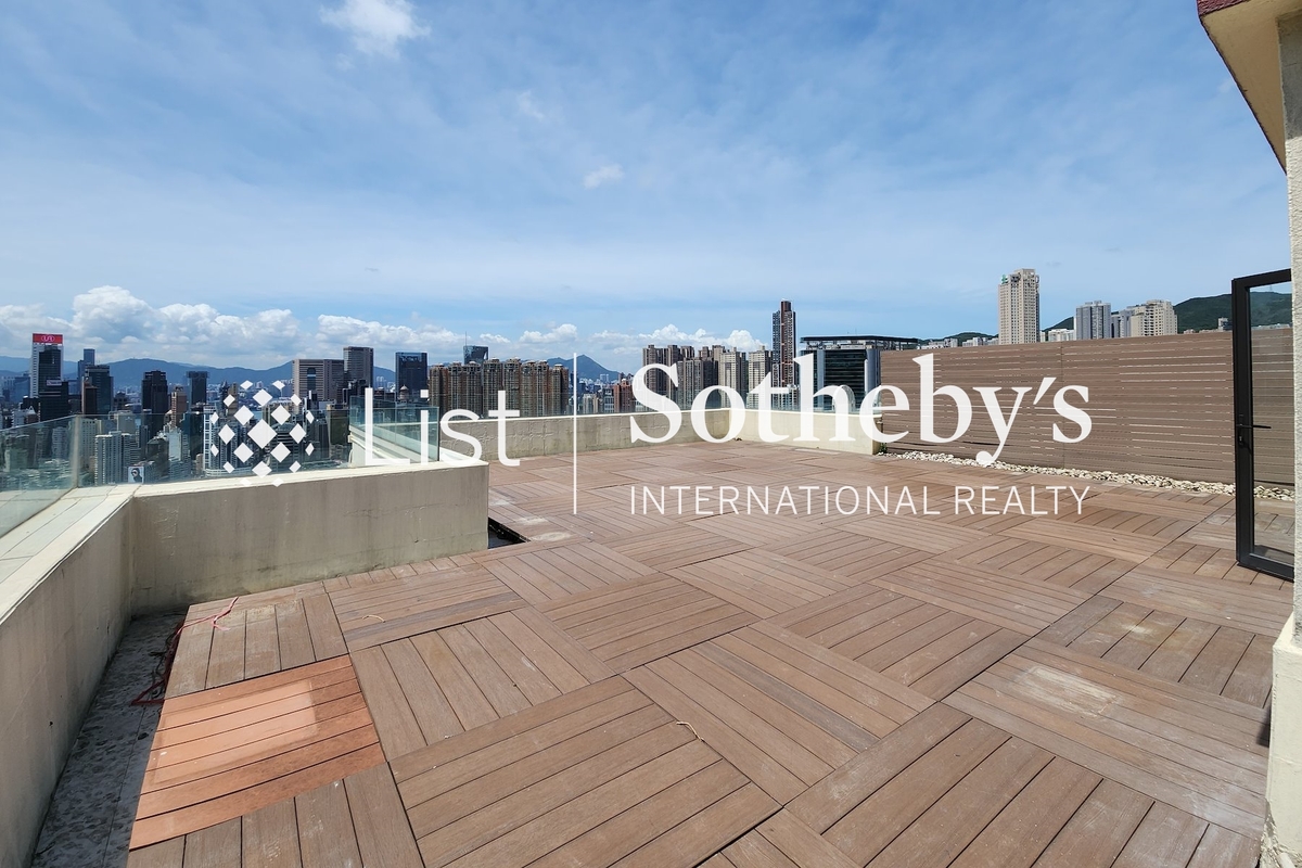 No. 10 Tung Shan Terrace 東山臺10號 | Private Roof Terrace