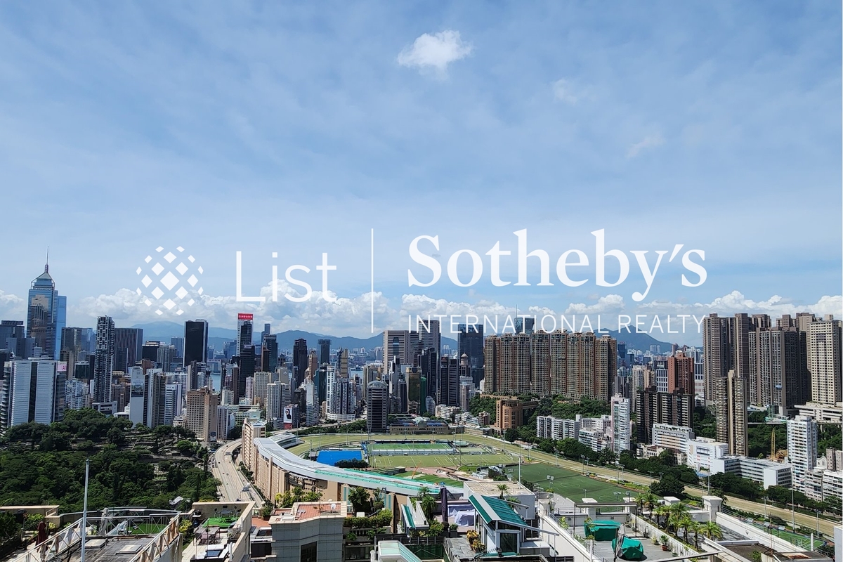 No. 10 Tung Shan Terrace 東山臺10號 | View from balcony off living room