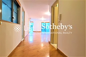 No. 11 Tung Shan Terrace 東山臺11號 | Living and Dining Room
