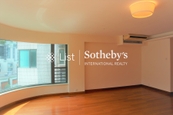 No. 12 Tung Shan Terrace 東山臺12號 | Living and Dining Room