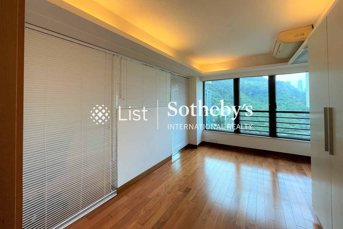No. 12 Tung Shan Terrace 東山臺12號 | Second Bedroom