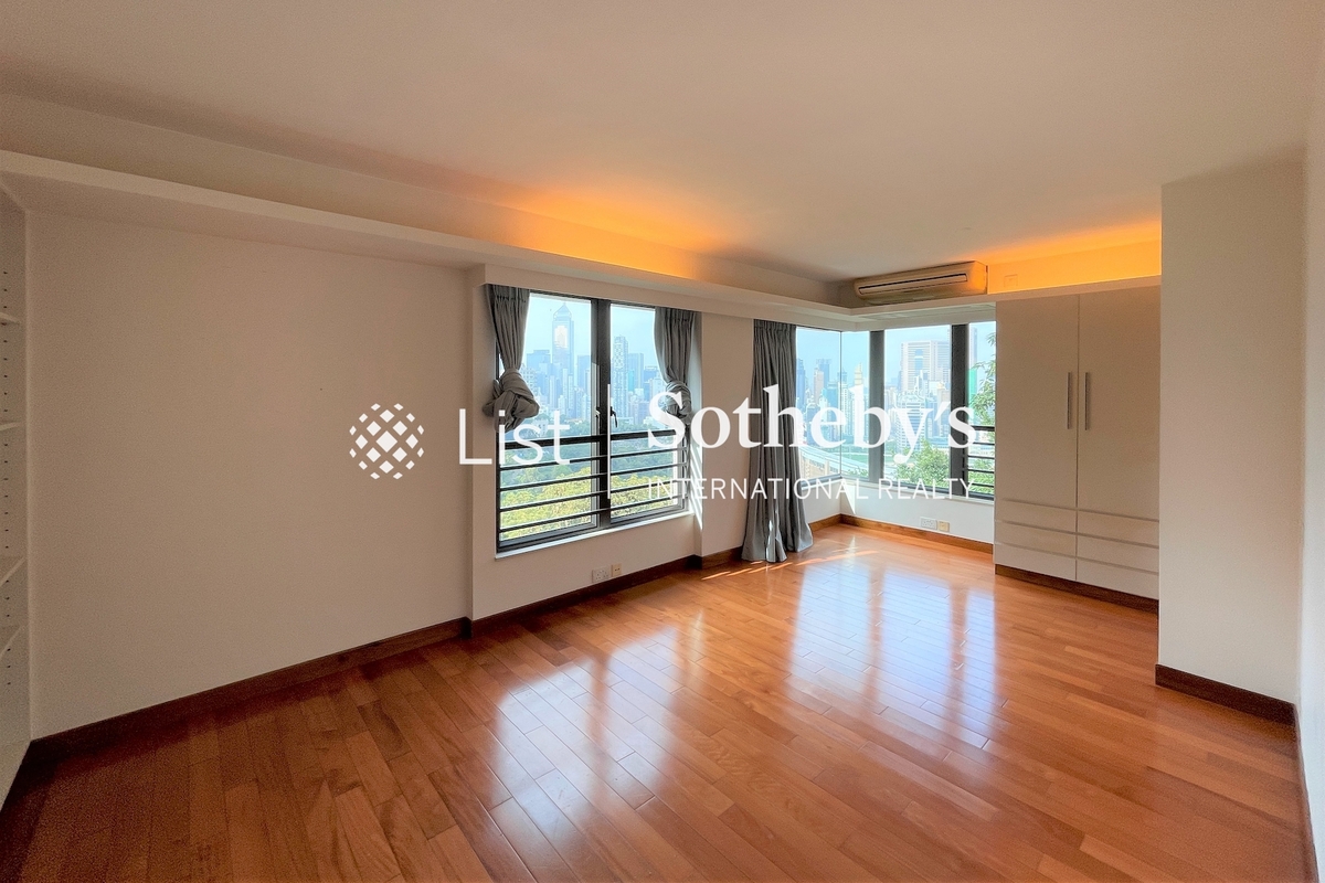 No. 12 Tung Shan Terrace 東山臺12號 | Master Bedroom