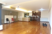 No. 12 Tung Shan Terrace 東山臺12號 | Living and Dining Room