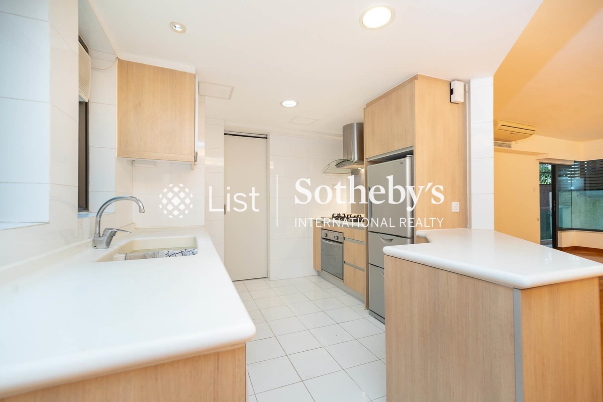 No. 12 Tung Shan Terrace 東山臺12號 | Open Kitchen