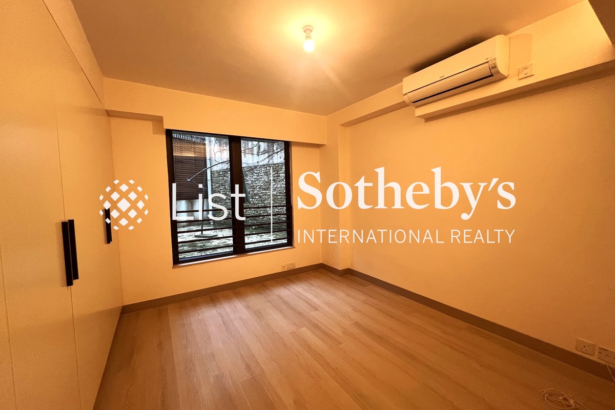 No. 12 Tung Shan Terrace 東山臺12號 | Master Bedroom