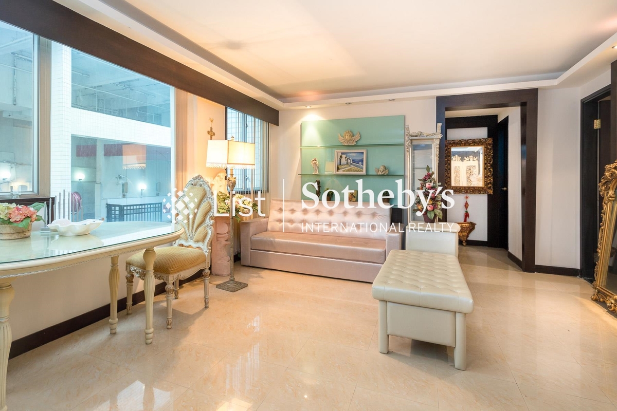 Gallant Place 嘉逸居 | Living and Dining Room