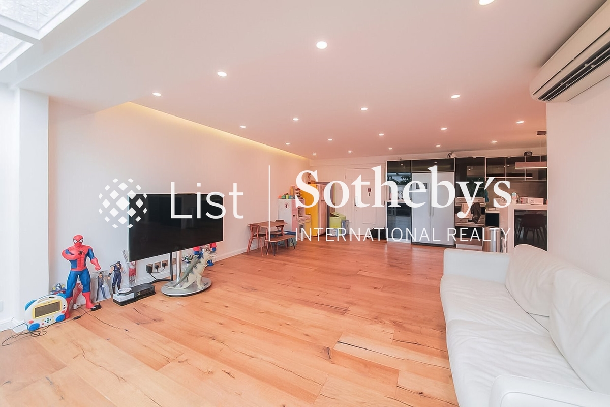 Gallant Place 嘉逸居 | Living and Dining Room