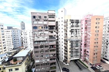 Mandarin Villa 文華新邨 | 