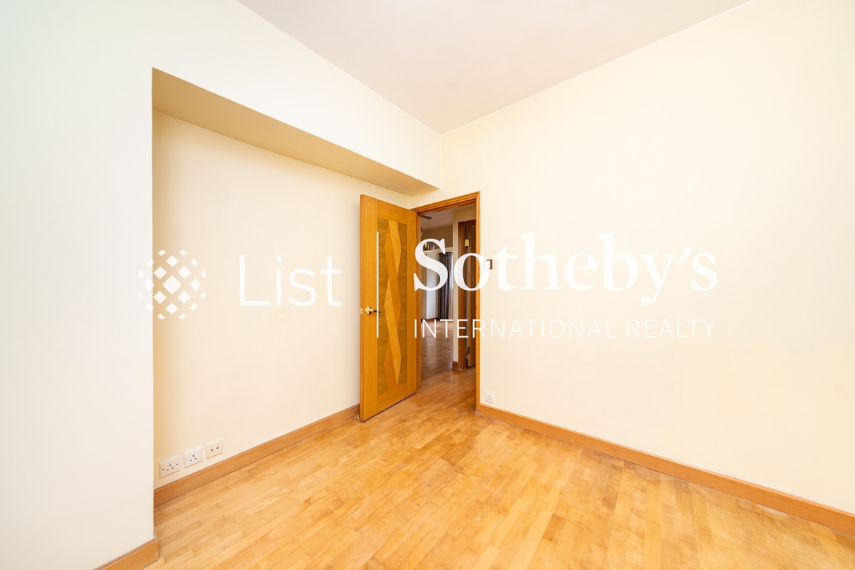 Moon Fair Mansion 滿輝大廈 | Second Bedroom