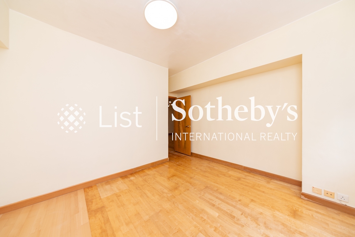 Moon Fair Mansion 滿輝大廈 | Master Bedroom