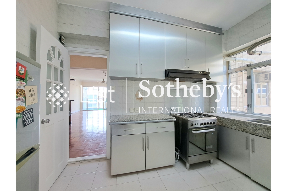 Moon Fair Mansion 滿輝大廈 | Kitchen